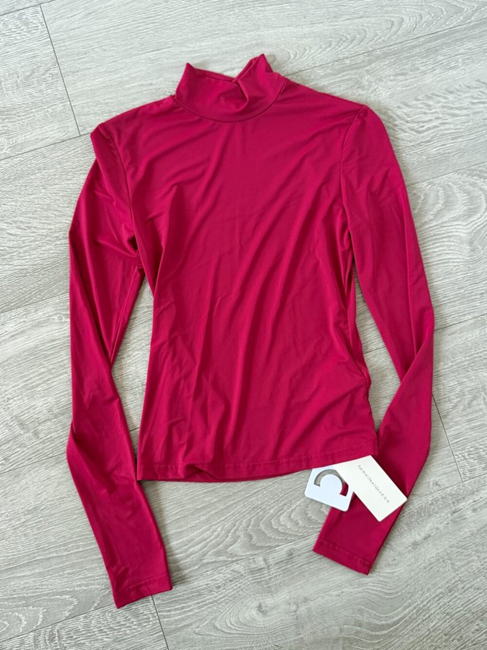 Commense Fuchsia Mock Neck Long Sleeve Top NWT Size Small